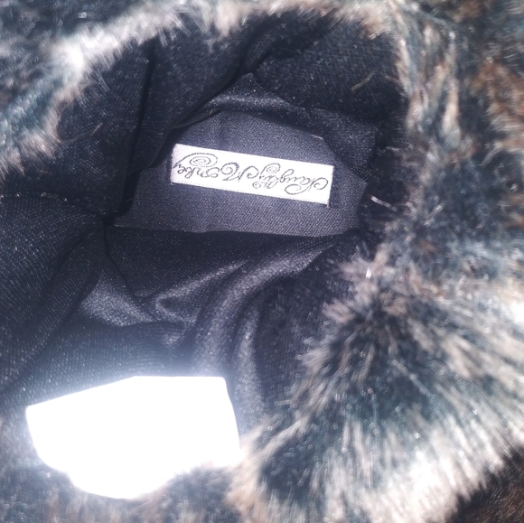 Boots - Picture 3 of 3